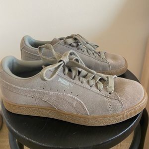 Puma women suede sneakers